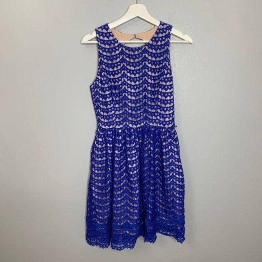 Eliza J Blue‎ Lace Sheath Dress